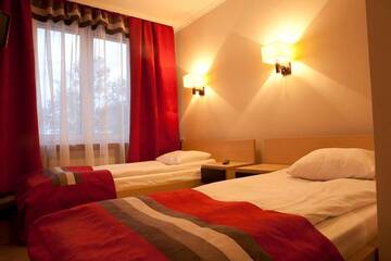 Фото номера Двухместный номер с 2 отдельными кроватями Отель Hotel Dodo г. Билгорай 9