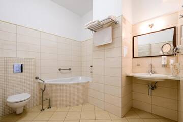 Фото номера Апартаменты (для 2 взрослых) Отель Hotel Sitarska г. Билгорай 4
