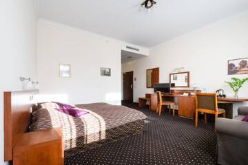 Фото номера Апартаменты (для 2 взрослых) Отель Hotel Sitarska г. Билгорай 5